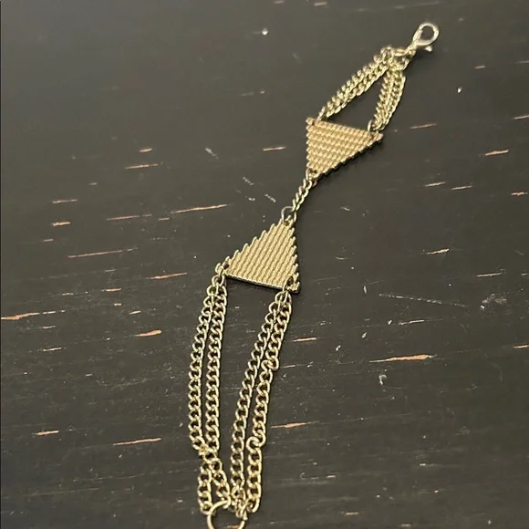 Gold Geometric Chain Bracelet - Picture 1 of 10